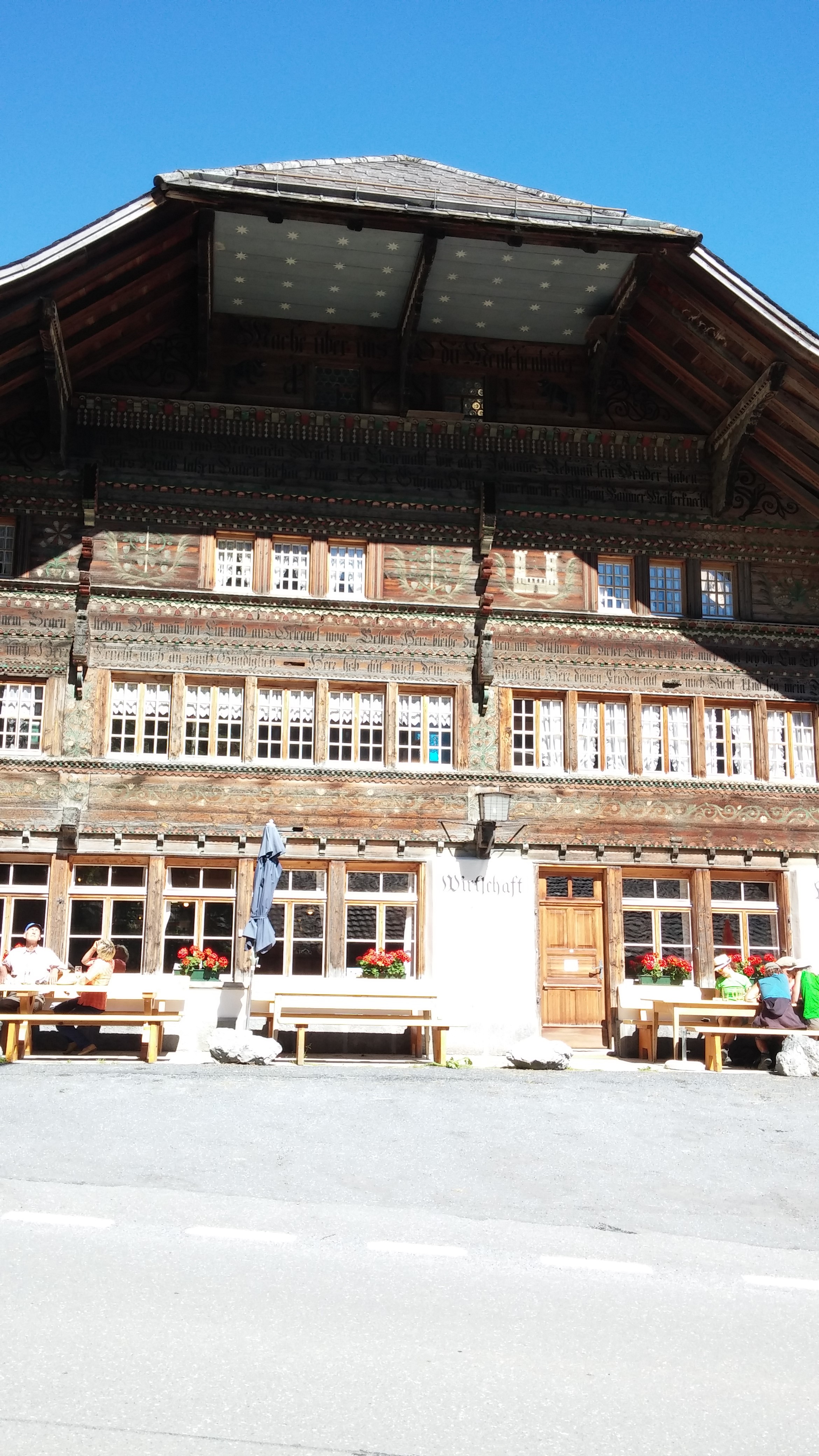 Diemtigen wurde 1986 vom Schweizerischen Heimatschutz für den Erhalt des traditionellen Charakters der Bauten und Siedlungen ausgezeichnet.